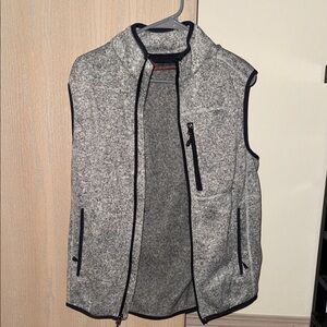 Men's Gray Sleeveless Vest